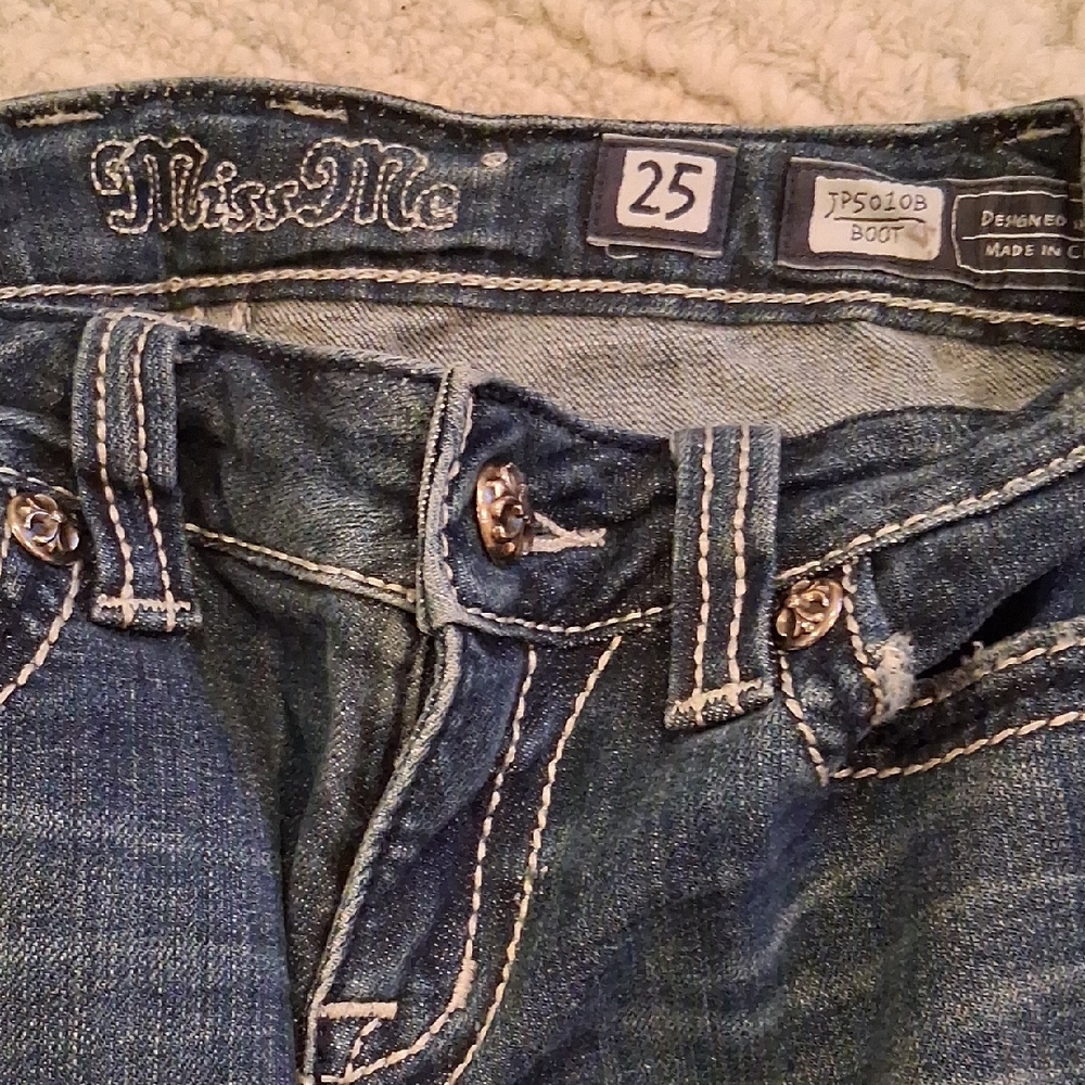Miss ME  Embellished Boot CutBlue Jeans - Picture 2 of 4